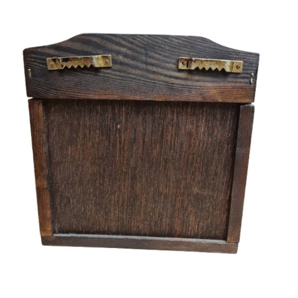 Hand Crafted Wooden Recipe Box; Box 8x3.5x6.25 approx Inside is 2.75x5.25 approx - Picture 5 of 7